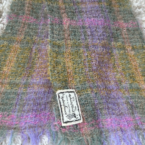 Andrew Stewart Mohair/Wool Woven In Scotland Scarf - Picture 5 of 5